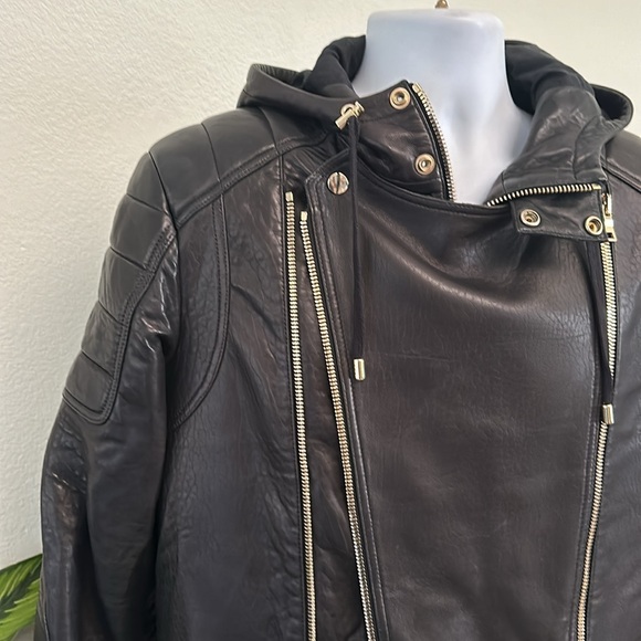 Balmain leather jacket. Size 52. Discolored on one side - Picture 2 of 12